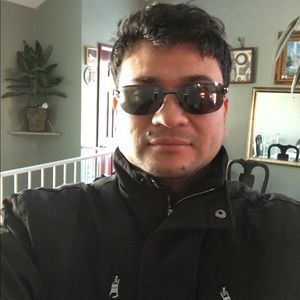 Meet your Posher, Leonel